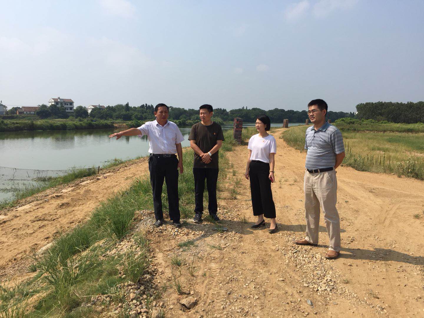 省水投建设集团工会走访慰问监理部一线员工